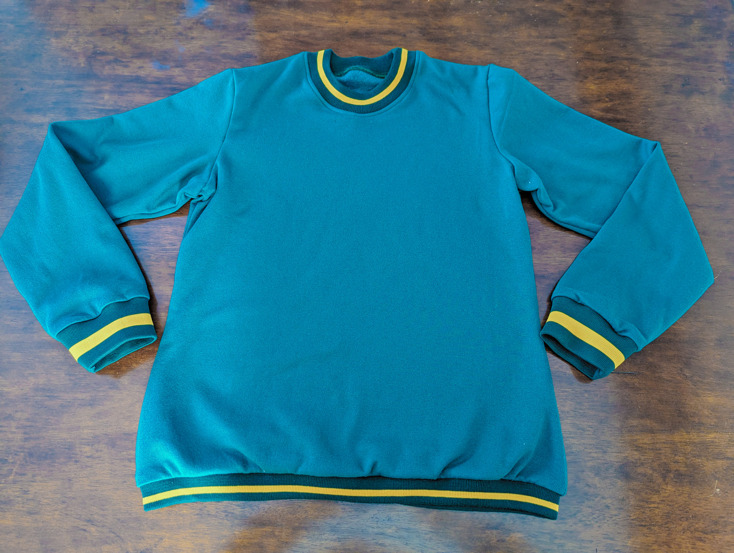 Basic sweatshirt fleece crewneck, ready for printing