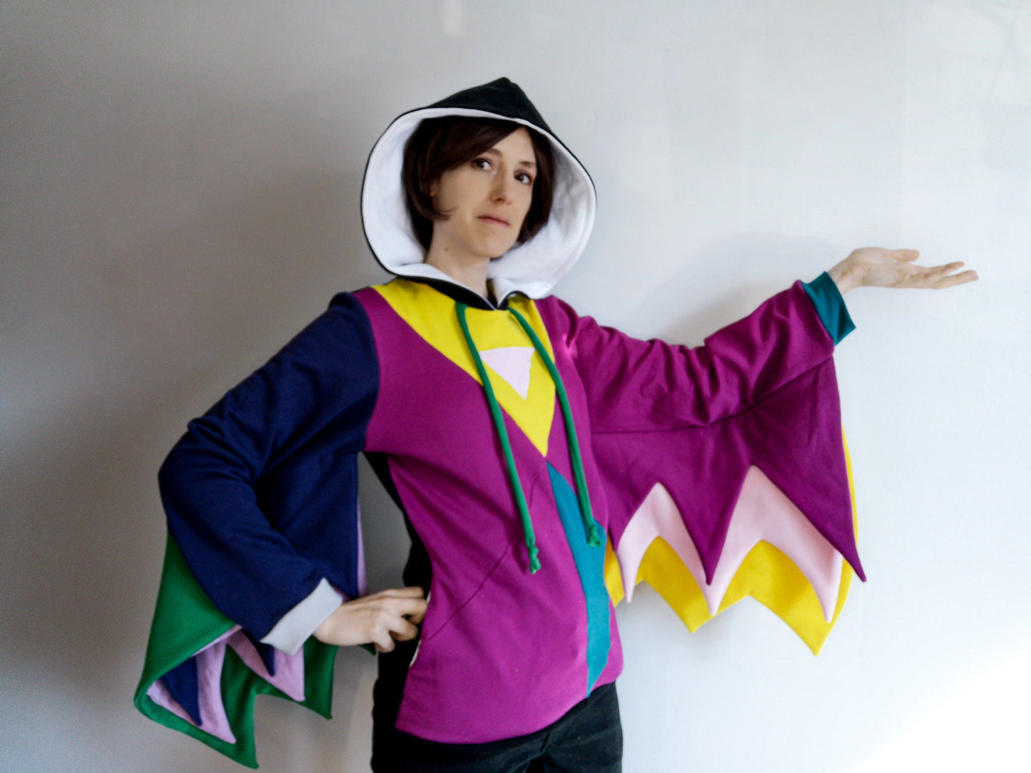 Tunique de coton ouaté inspirée de Spamton NEO de Deltarune VERSION COSTUME