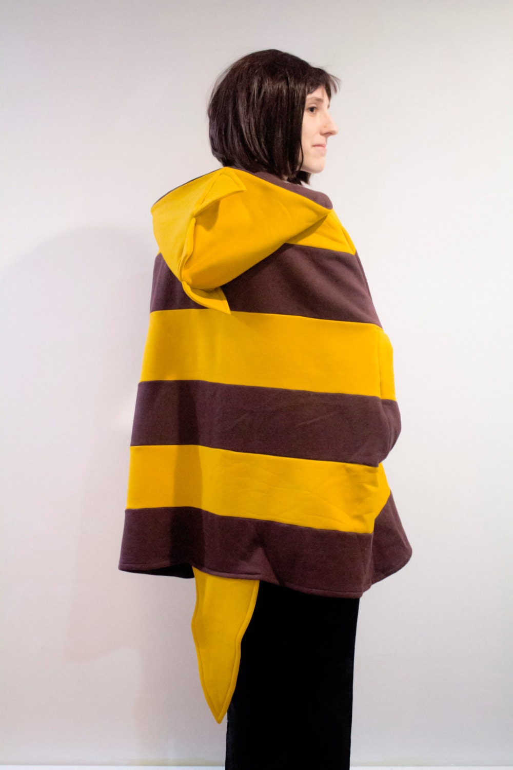 Poncho à capuche inspiré de Monster Kid d'Undertale