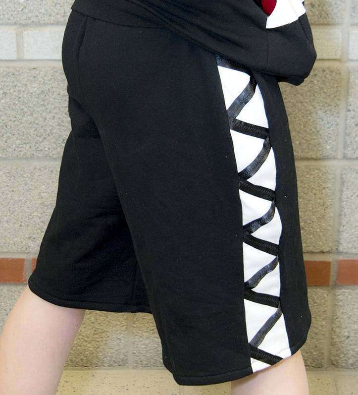 Shorts pour cosplay inspiré par les sbires de la Team Skull, de Pokémon Sun/Moon 