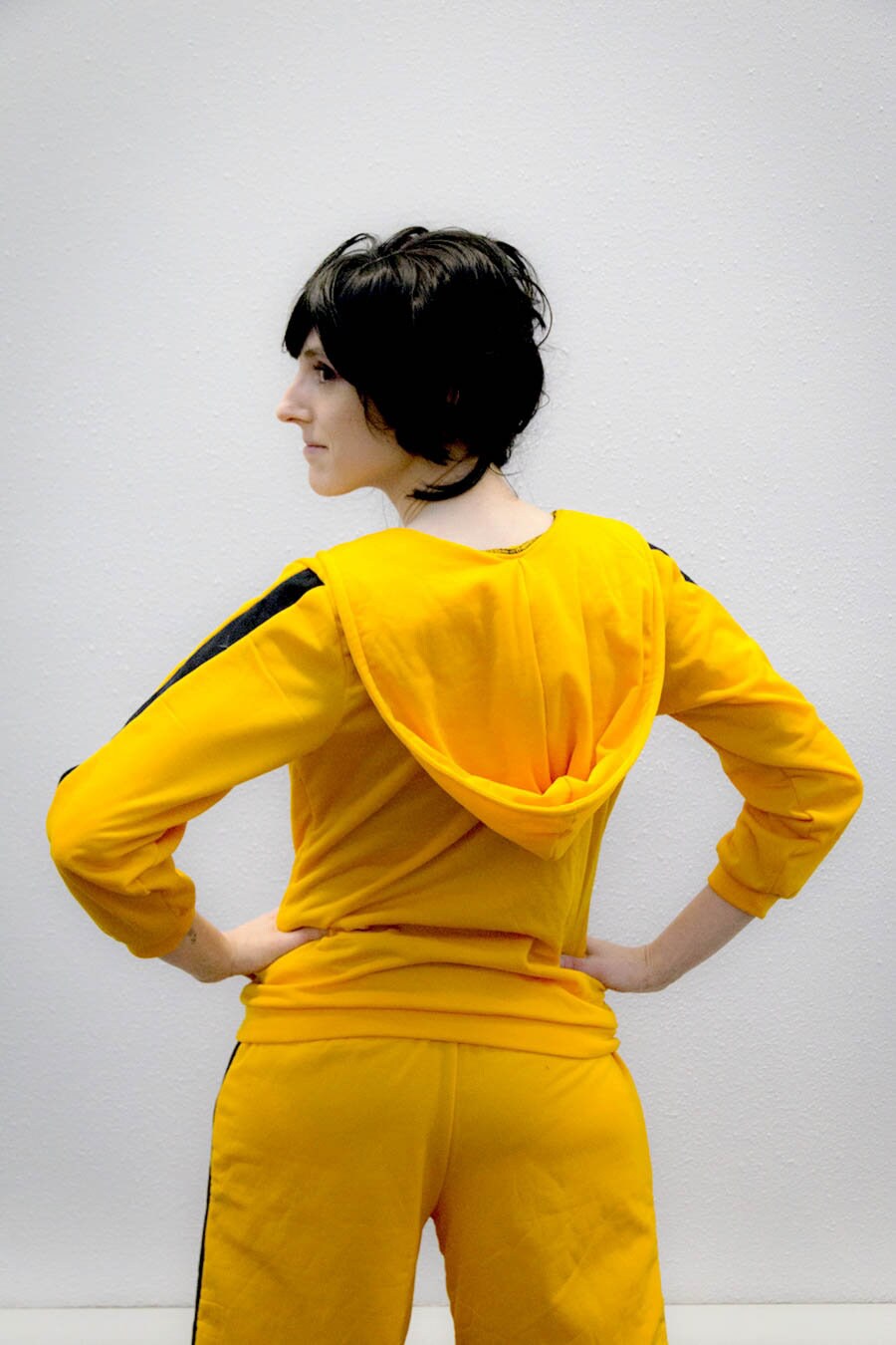 Karen Araragi hoodie and shorts cosplay set from Bakemonogatari, Nisemonogatari, Monogatari series